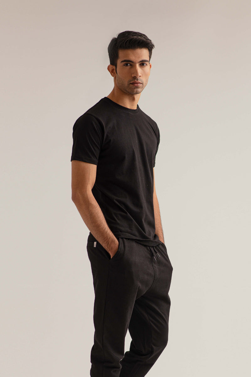 BLACK CREW NECK SHIRT