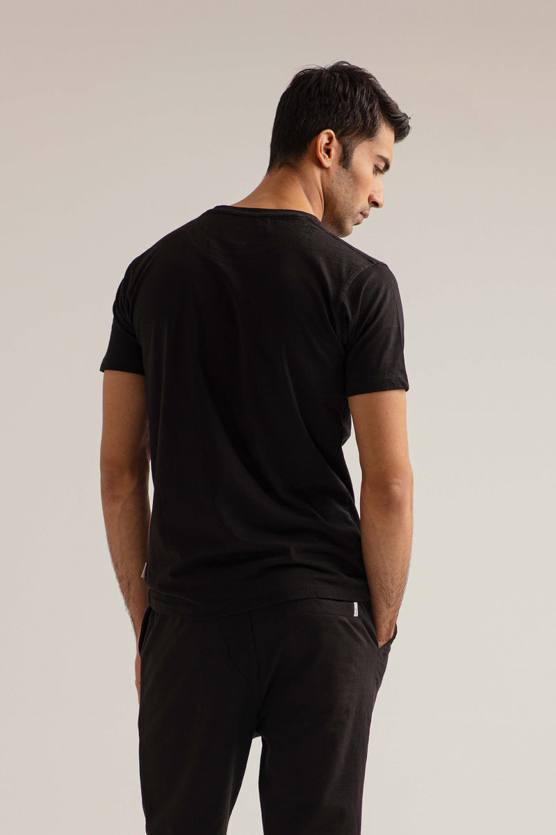 BLACK CREW NECK SHIRT