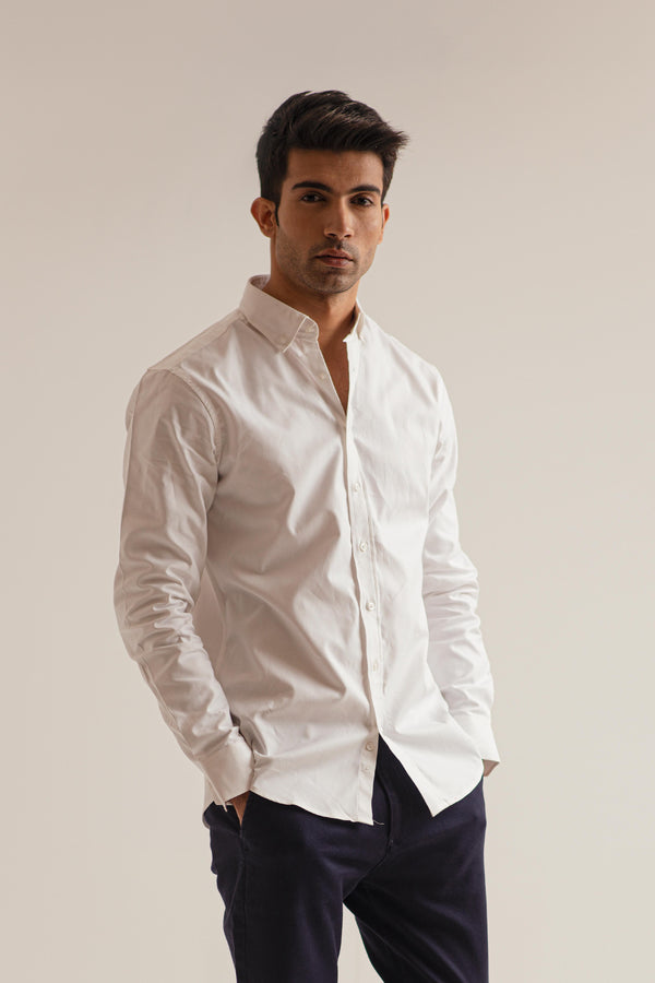 WHITE BUTTON DOWN SHIRT