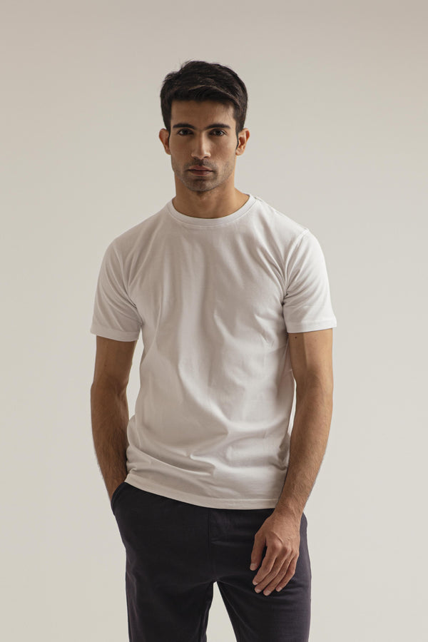 WHITE CREW NECK SHIRT